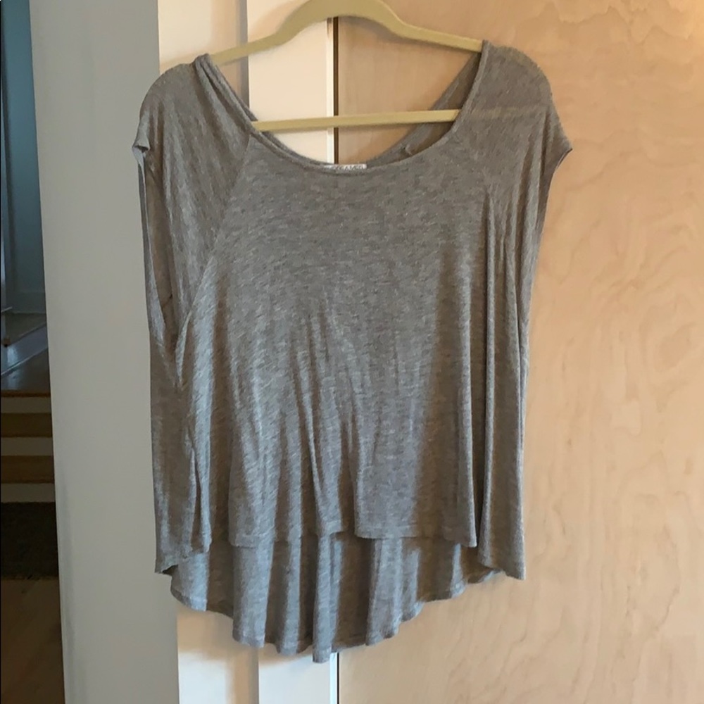 Gray flowy short sleeve top